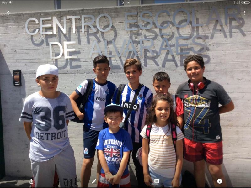 Freguesia de Alvar&atilde;es promove tempos livres para que luso-descendentes preservem l&iacute;ngua e conhe&ccedil;am tradi&ccedil;&otilde;es meninos alvar&atilde;es 